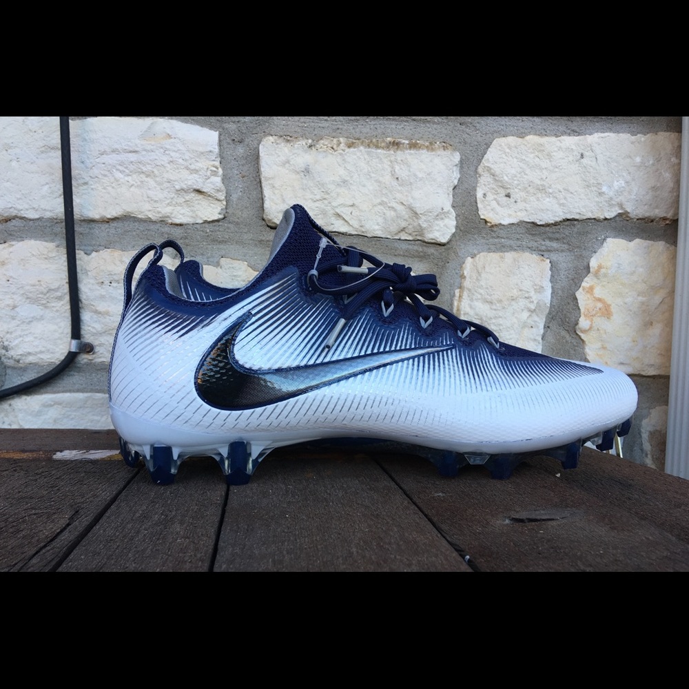 Nike Vapor Untouchable Pro Football Cleats